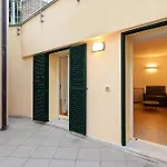 Casa Iris 2 *